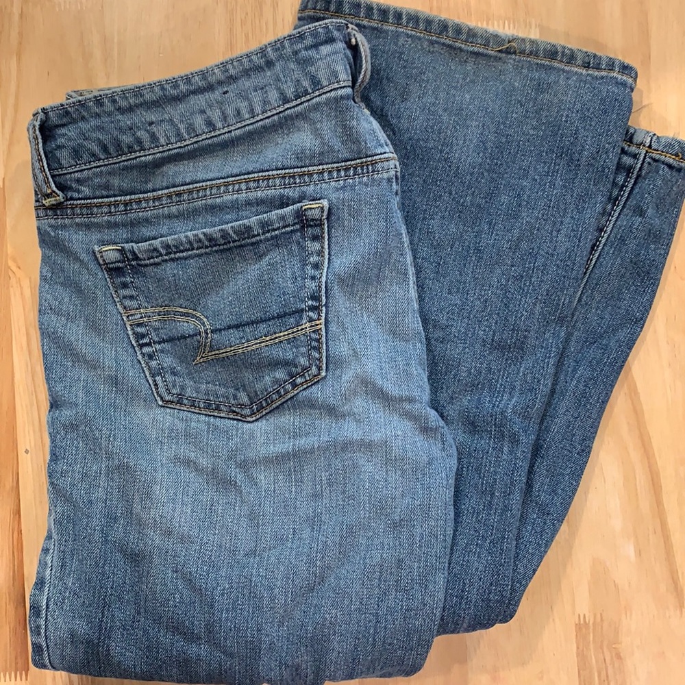 American Eagle Favorite Boyfriend Jeans size 8 long